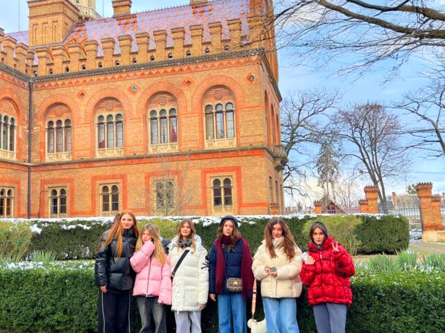 Як учні ліцею відкривали Чернівці: від «Хогвартса» до Німецького дому