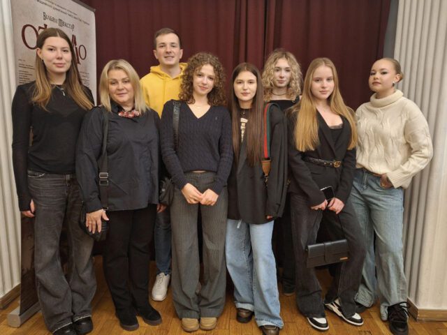 Вистава «Україна в огні»: емоції, сльози та сила патріотизму