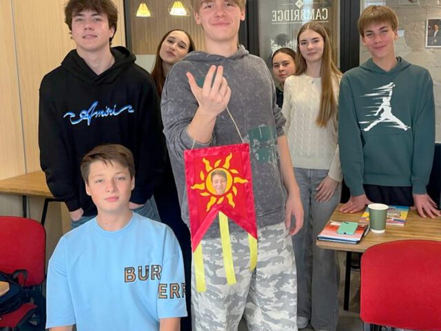 Майстерка хоругв: креатив, командний дух і козацький настрій